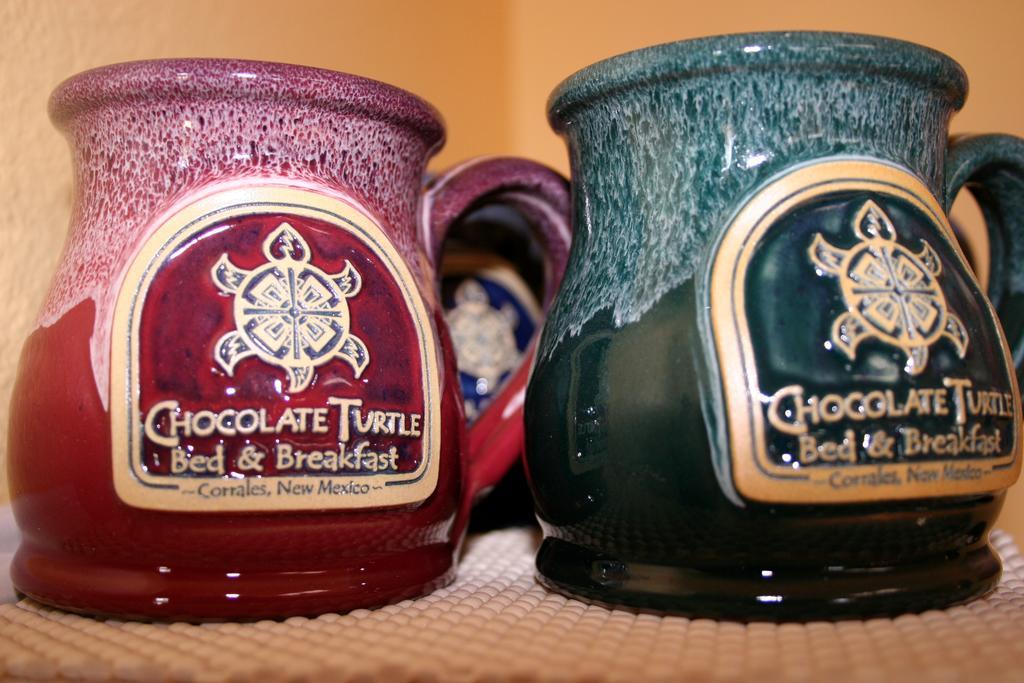 Chocolate Turtle B&B Corrales Exterior photo